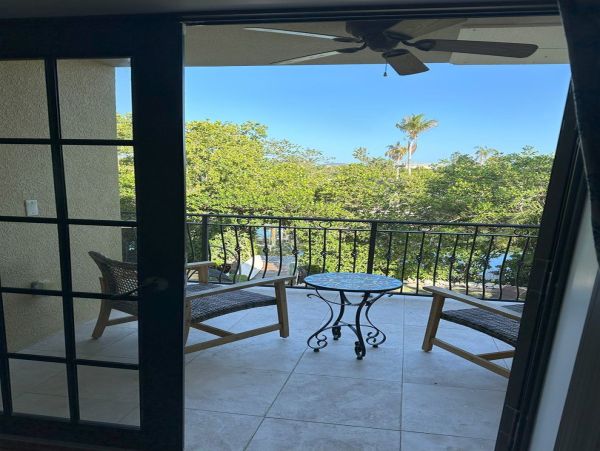 Luxury Four Bedroom Vacation Rental on Longboat Key Sleeps 8