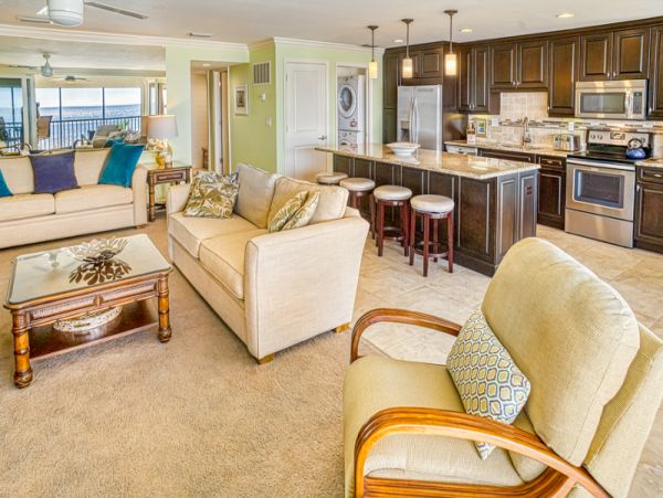 Two Bedroom Two Bathroom Beach Condo Sleeps 6