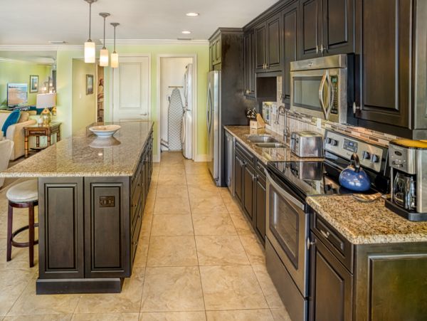 Two Bedroom Two Bathroom Beach Condo Sleeps 6