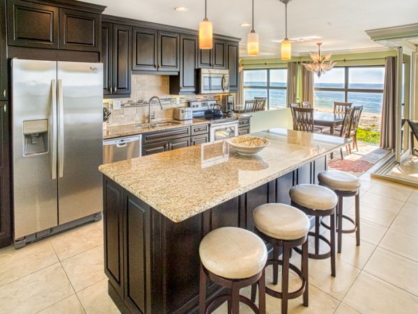 Two Bedroom Two Bathroom Beach Condo Sleeps 6