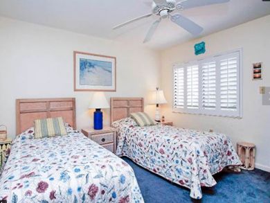 Luxury Sanibel Vacation Condo - 2 Bedrooms - At The Beach
