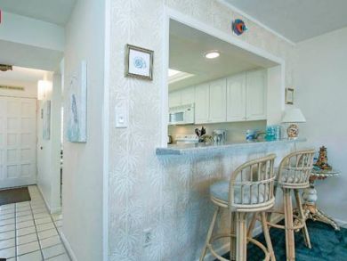 Luxury Sanibel Vacation Condo - 2 Bedrooms - At The Beach