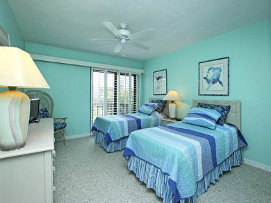 A Great Sanibel Vacation Condo at the Beach Views Gulf