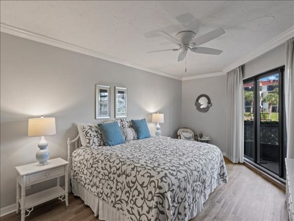 Sanibel Condo 888991