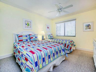 On Beach Sanibel Two Bedroom Condo For Rent Sleeps Six