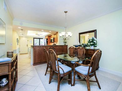On Beach Sanibel Two Bedroom Condo For Rent Sleeps Six