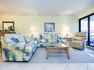 On Beach Sanibel Two Bedroom Condo For Rent Sleeps Six