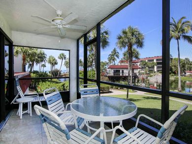 On Beach Sanibel Two Bedroom Condo For Rent Sleeps Six