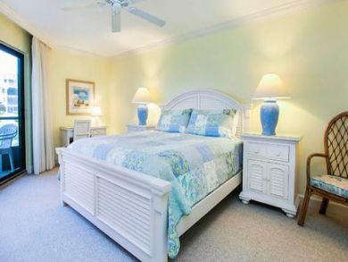 On Beach Sanibel Two Bedroom Condo For Rent Sleeps Six