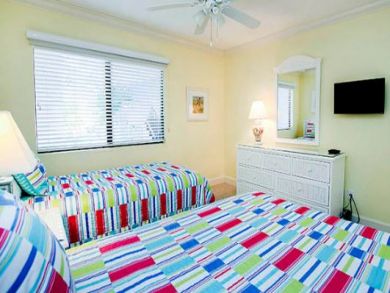 On Beach Sanibel Two Bedroom Condo For Rent Sleeps Six
