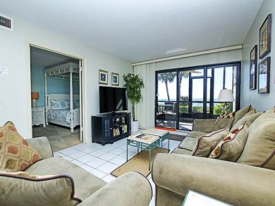 Sanibel Two Bedroom Gulf Front Condo Sleeps Six