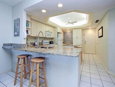 Sanibel Two Bedroom Gulf Front Condo Sleeps Six