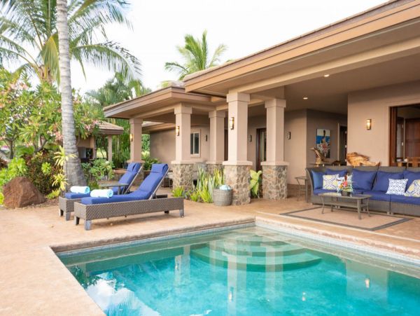 Luxury Three Bedroom Maui Villa Sleeps 6 Private Pool & Spa