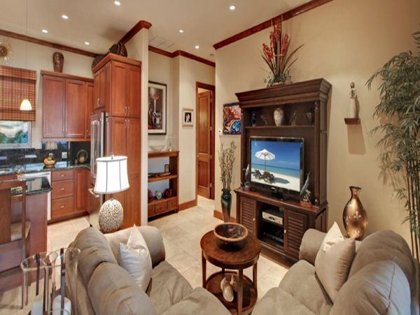 Luxury Three Bedroom Maui Villa Sleeps 6 Private Pool & Spa