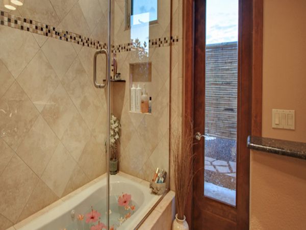 Luxury Three Bedroom Maui Villa Sleeps 6 Private Pool & Spa