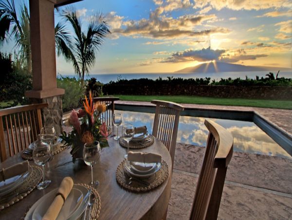 Luxury Three Bedroom Maui Villa Sleeps 6 Private Pool & Spa