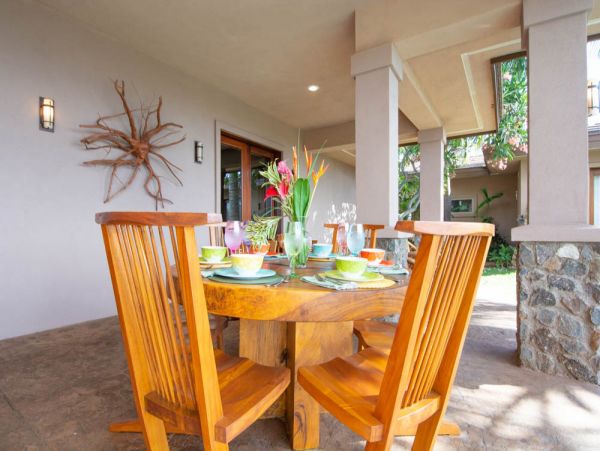 Luxury Three Bedroom Maui Villa Sleeps 6 Private Pool & Spa