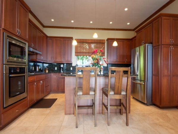 Luxury Three Bedroom Maui Villa Sleeps 6 Private Pool & Spa