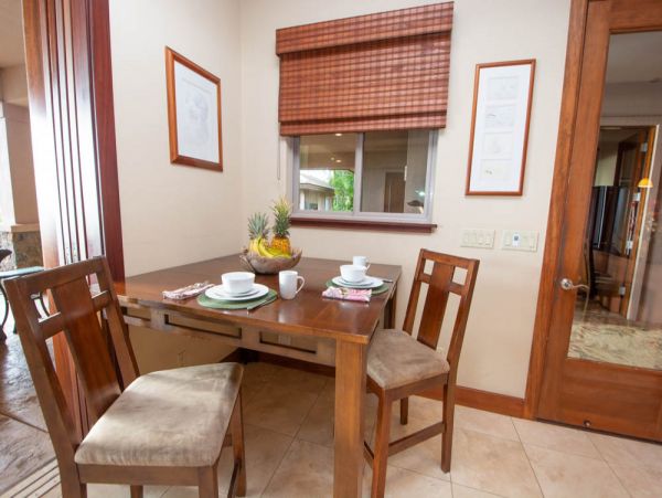 Luxury Three Bedroom Maui Villa Sleeps 6 Private Pool & Spa