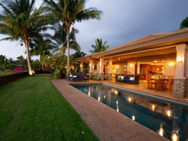 Luxury Three Bedroom Maui Villa Sleeps 6 Private Pool & Spa