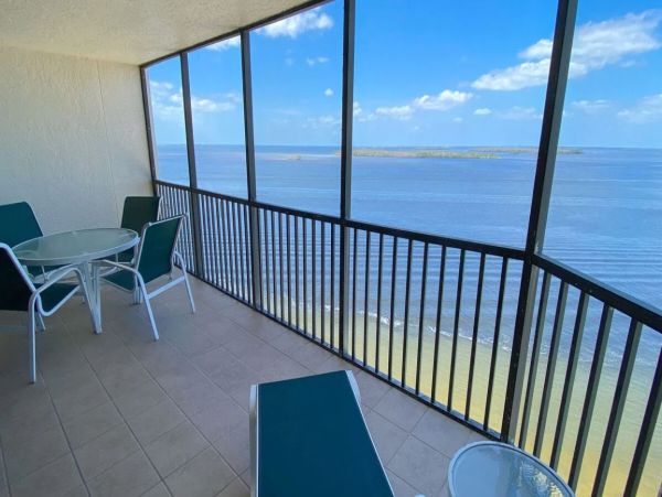 Beachfront Vacation Rental Fort Myers Condo