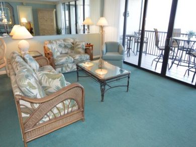 2 bedroom Condo on Bay side 2 bedroom Condo on Bay side