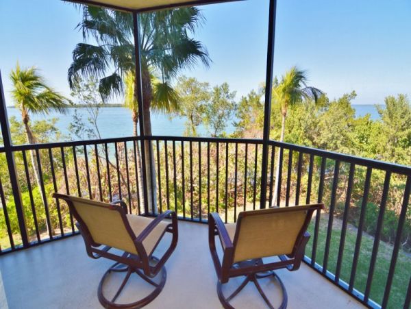 Water Views Fort Myers Vacation Condo Two Bedrooms