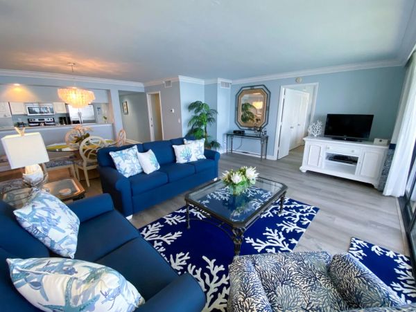 Gulf View Fort Myers Vacation Rental – Waterfront Condo with Balcony