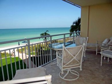 Luxury Beach Vacation Condo on Longboat Key- Full Gulf View