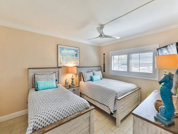Sanibel Vacation Condo on Beach, Two Bedrooms