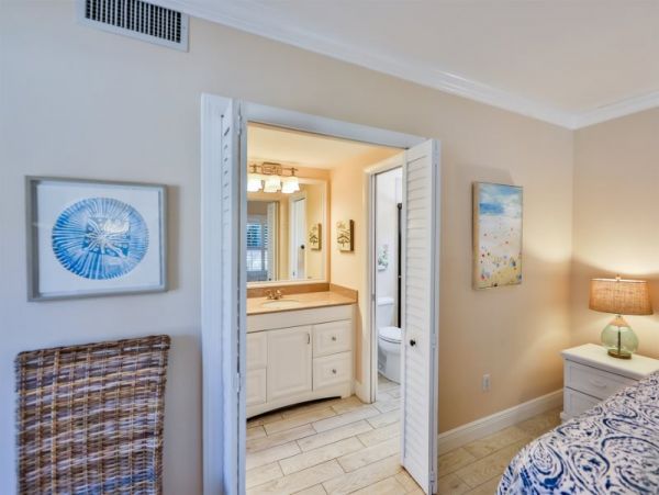 Sanibel Vacation Condo on Beach, Two Bedrooms