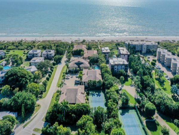 Sanibel Vacation Condo on Beach, Two Bedrooms
