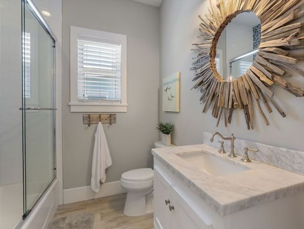 Luxury Three Bedroom Rental Anna Maria Island with Pool