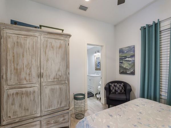 Luxury Three Bedroom Rental Anna Maria Island with Pool