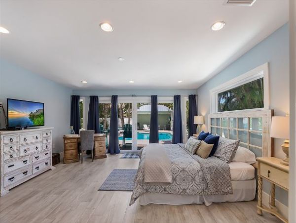 Luxury Three Bedroom Rental Anna Maria Island with Pool