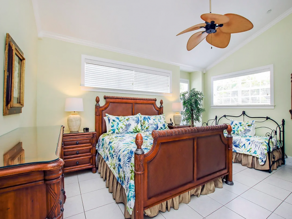 Luxury Vacation Home in Captiva Private Heated Pool & Beach Access