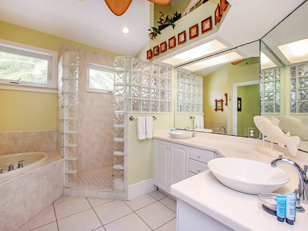 Luxury Vacation Home in Captiva Private Heated Pool & Beach Access