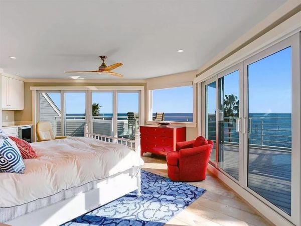 Upscale Captiva Island Condo: Stunning Views & Amenities