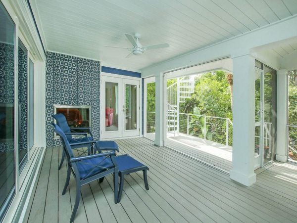Captiva Island 2 Bedroom Vacation Home Steps to the Beach
