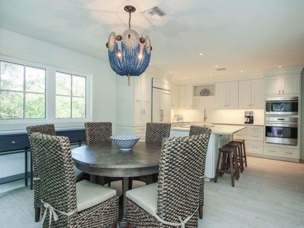 Captiva Island 2 Bedroom Vacation Home Steps to the Beach
