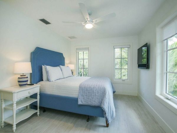 Captiva Island 2 Bedroom Vacation Home Steps to the Beach