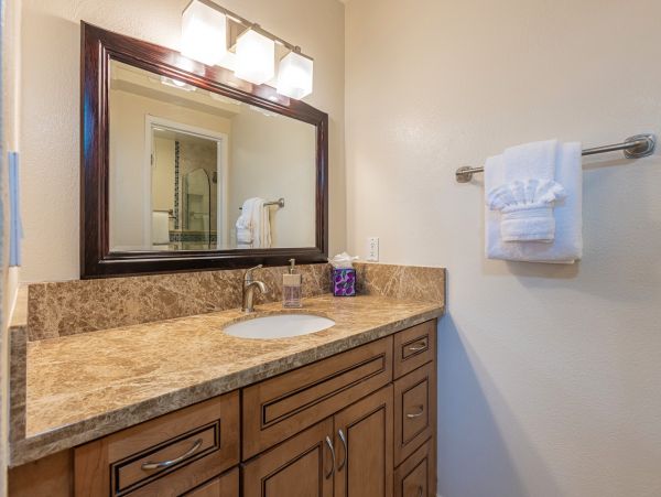 Maui Oceanfront Vacation Rental | Luxury Kahana Penthouse Condo