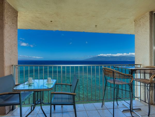 Maui Oceanfront Vacation Rental | Luxury Kahana Penthouse Condo