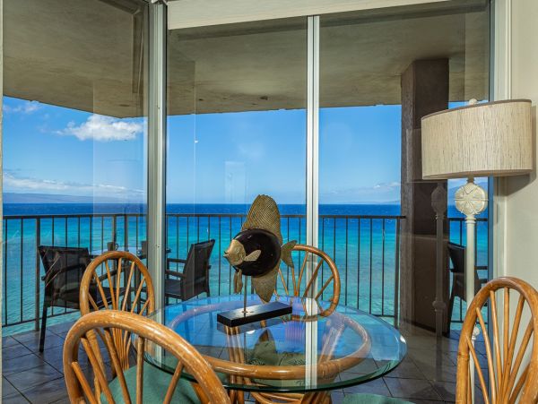 Maui Oceanfront Vacation Rental | Luxury Kahana Penthouse Condo