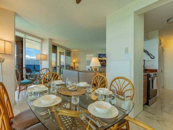 Maui Oceanfront Vacation Rental | Luxury Kahana Penthouse Condo