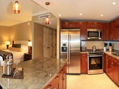 Luxury One Bedroom Kaanapali Rental