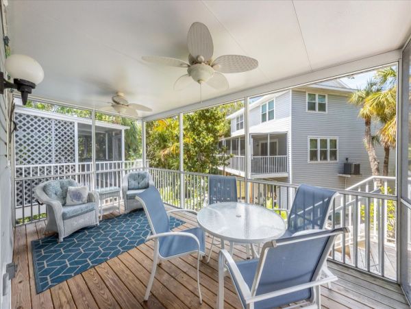 Holmes Beach 3 Bedroom Vacation Condo Rental Sleeps 6 Guests