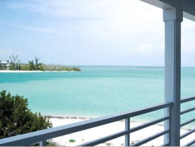 Captiva Vacation Condo Sleeps Four Guests.