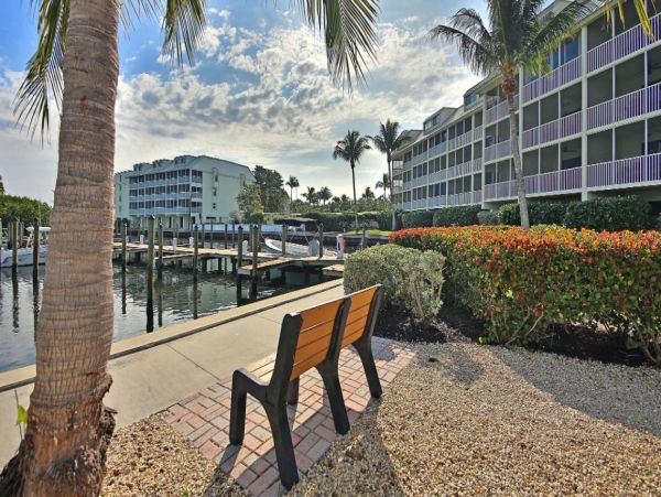 Captiva 3 Bedroom Vacation Rental Home Sleeps 8 Bay View