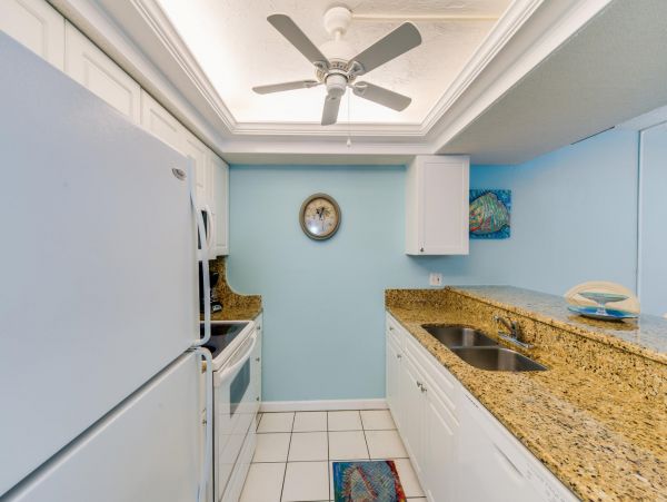 Lovely Sanibel 2 Bedroom Vacation Condo